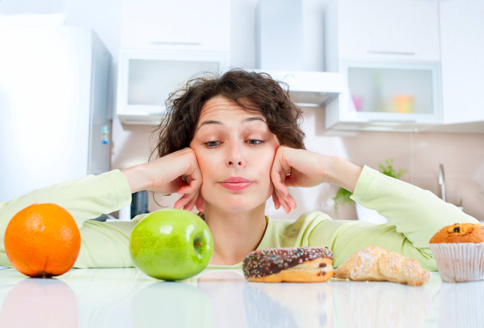 CONTROLA LA ANSIEDAD POR COMER CON LOS SIGUIENTES TIPS